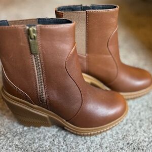 Sorel ONA AVE women’s zip wedge boot